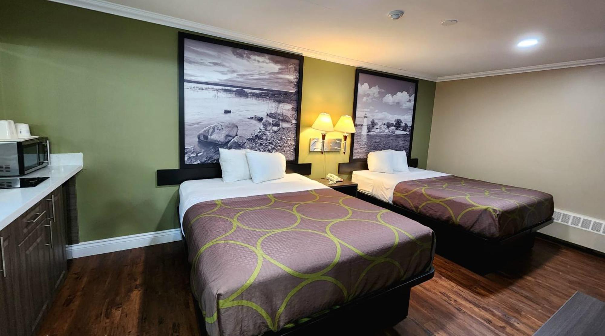 Hotel Super 8 By Wyndham Pembroke Extérieur photo